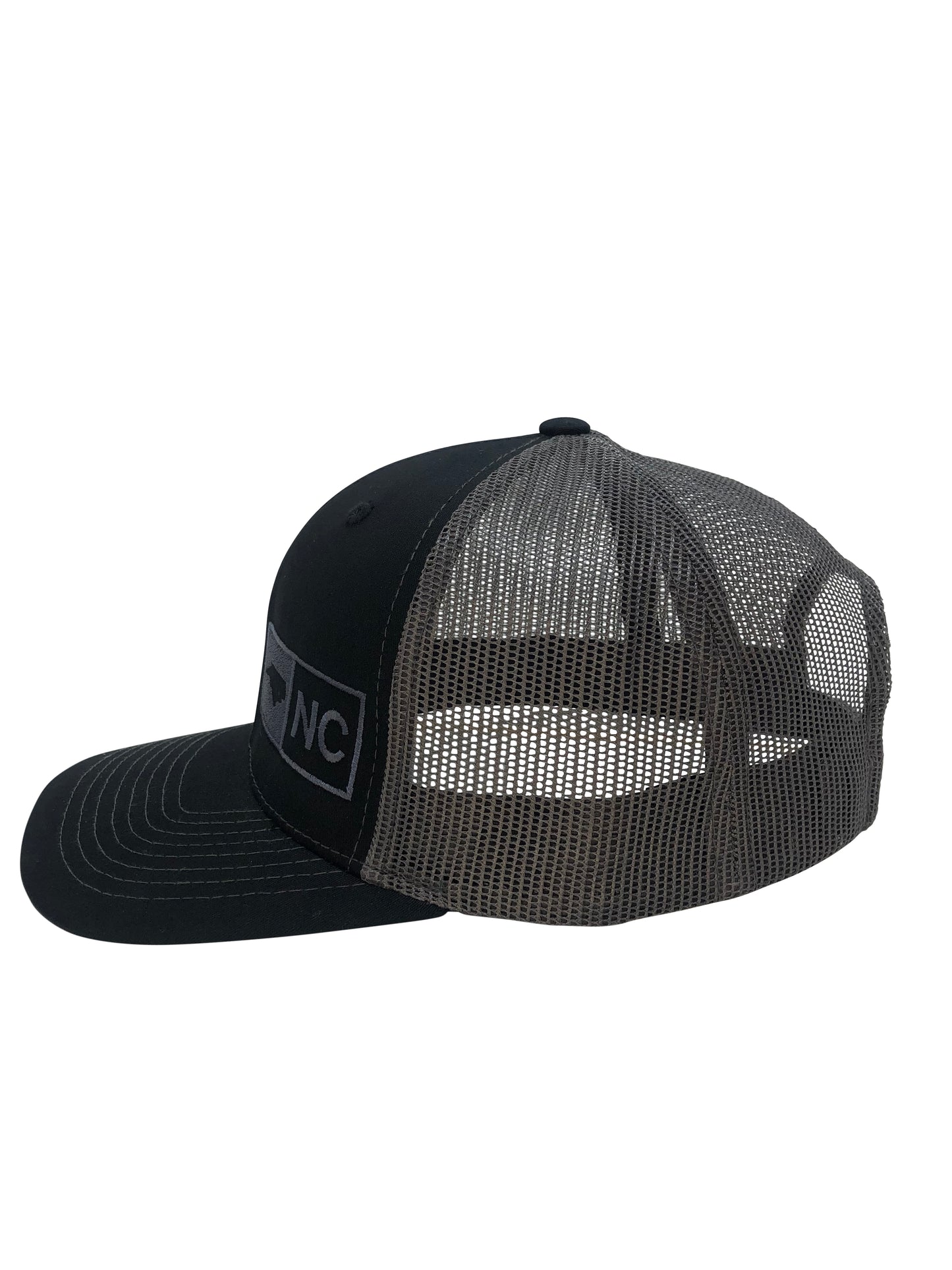 NORTH CAROLINA TRUCKER HAT BLACK/GRAPHITE